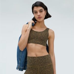 Everlane Perform Top XS